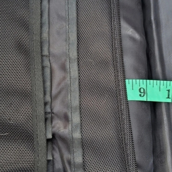 Swiss Gear laptop bag - Picture 13 of 16